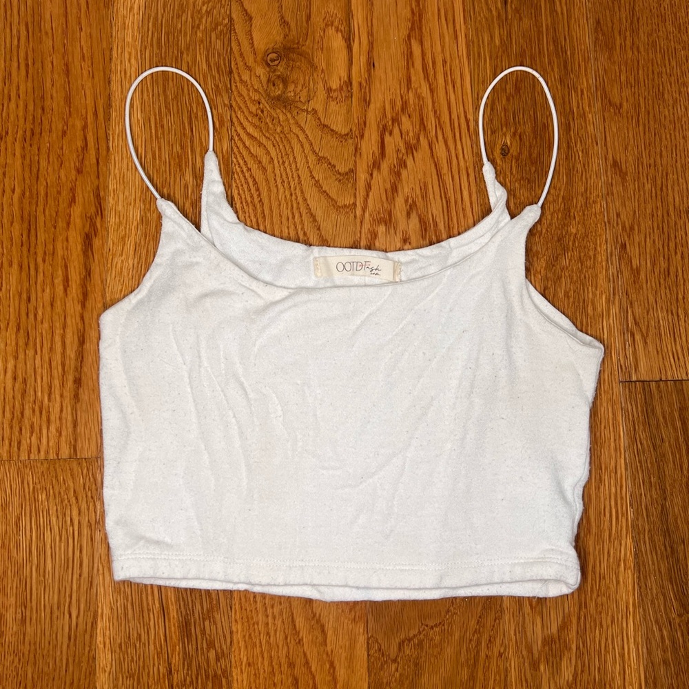 White soft cropped tank top